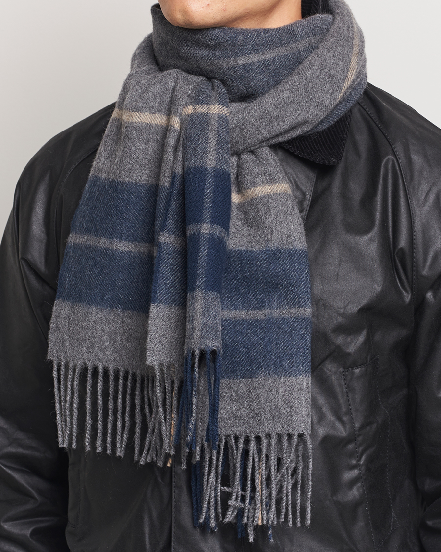 Herr |  | Gloverall | Lambswool Scarf Grey Check