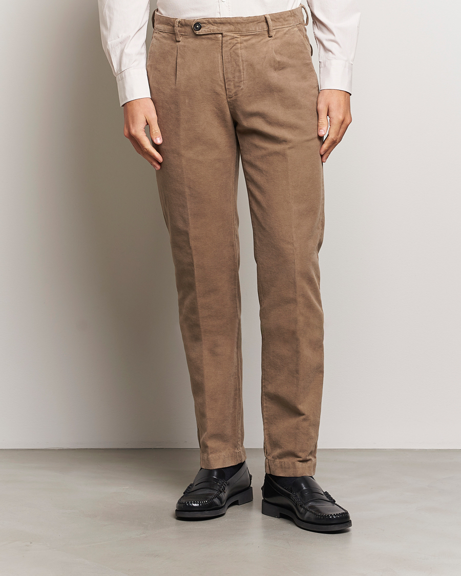 Herr |  | Massimo Alba | Ionio Pleated Moleskine Trousers Brown