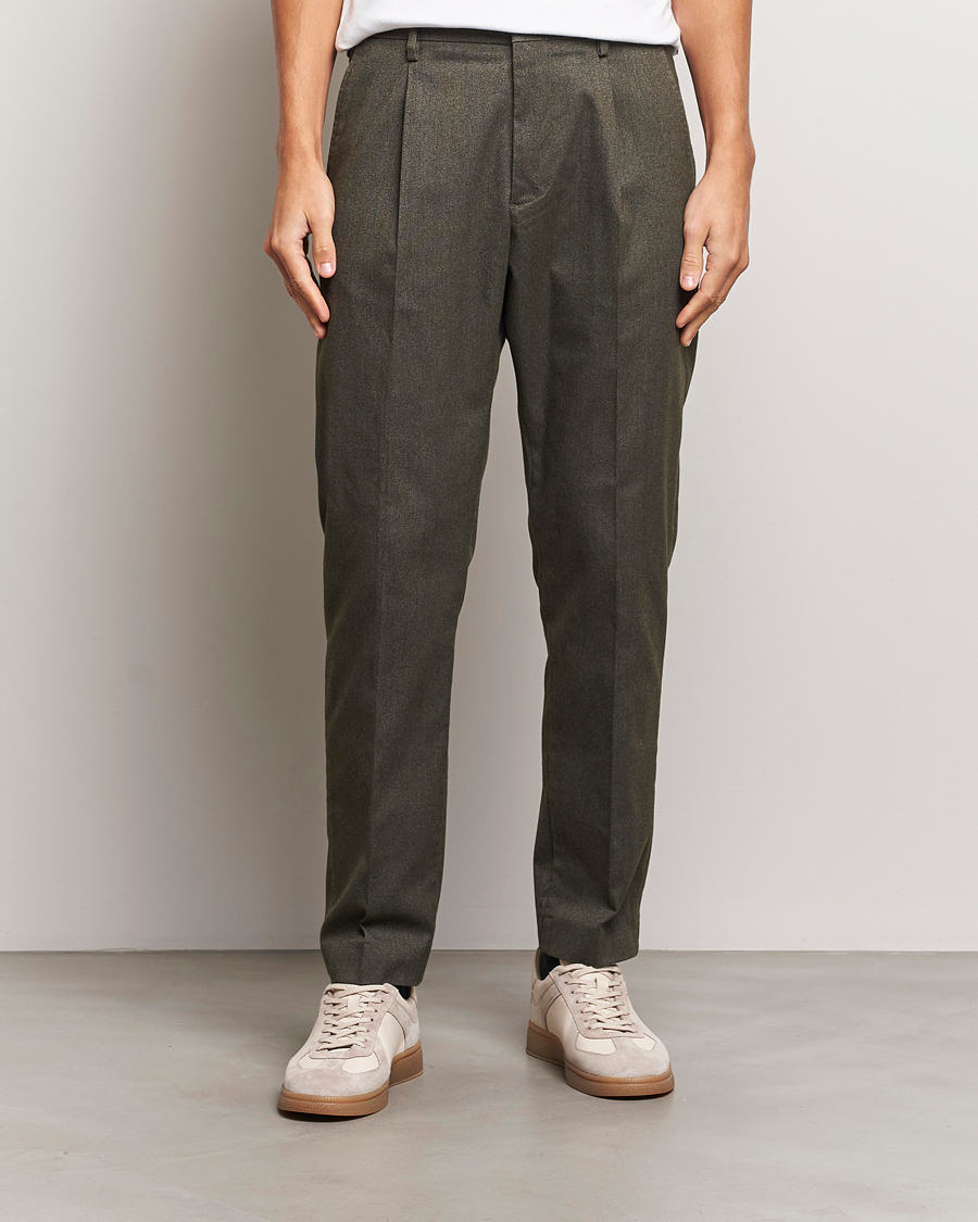 Herr |  | NN07 | Bill Pleated Brushed Cotton Trousers Dark Army