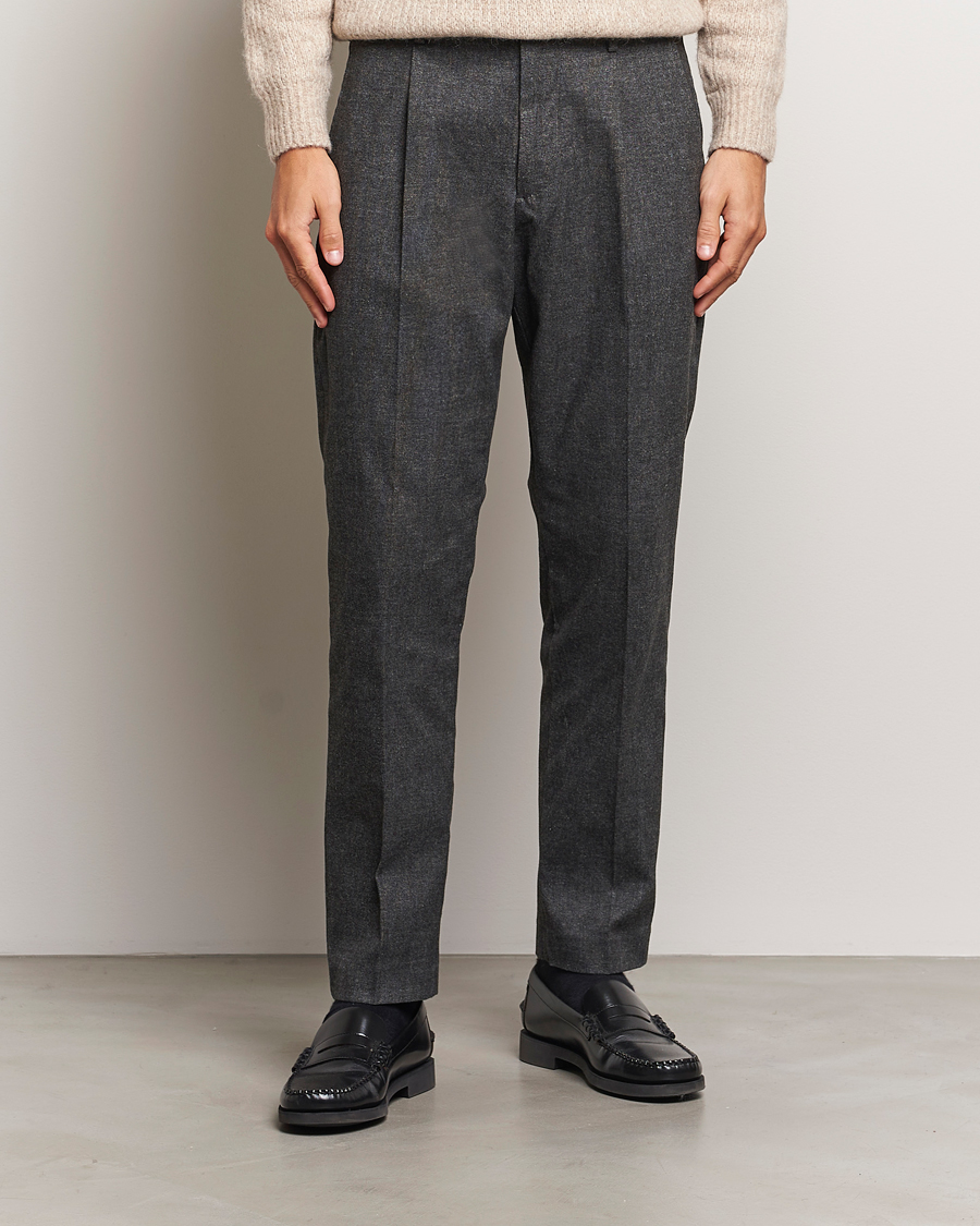 Herr |  | NN07 | Bill Pleated Brushed Cotton Trousers Black Melange