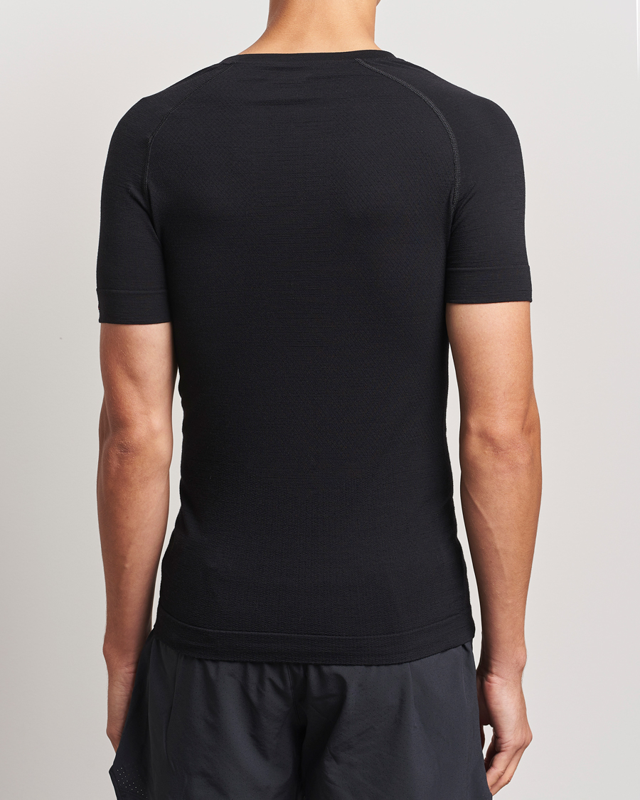 Herr | Kortärmade t-shirts | Falke Sport | Wool Tech Light T-Shirt Black