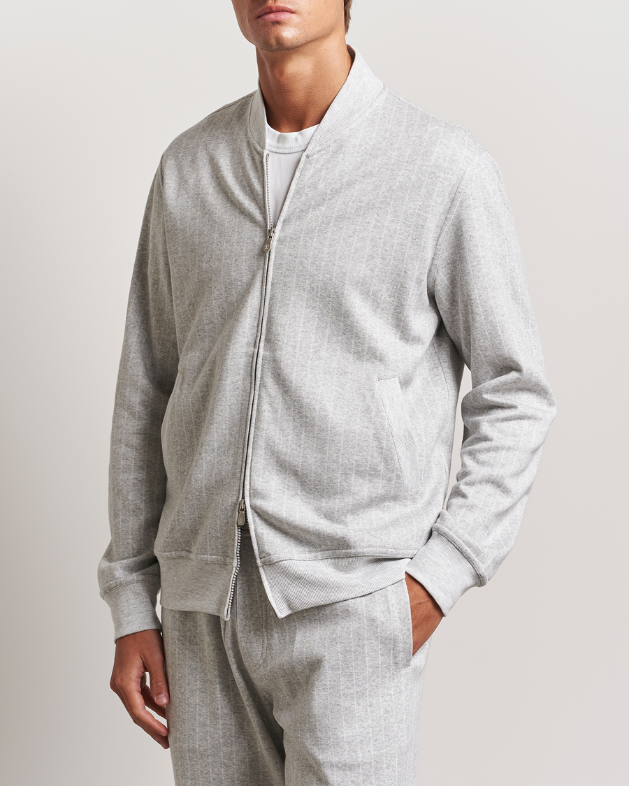Herr |  | Brunello Cucinelli | Soft Pinstripe Full Zip Sweater Pearl Grey