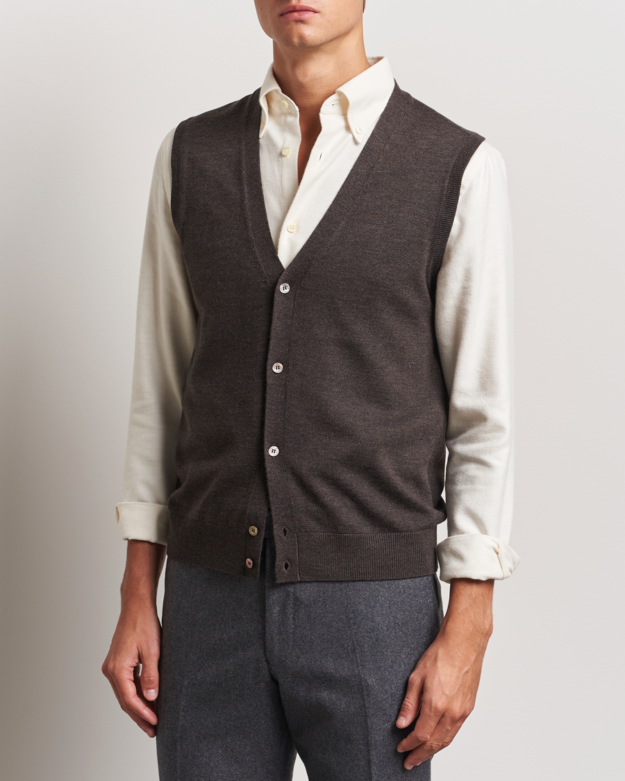 Herr |  | Morris | Merino Slipover Vest Brown