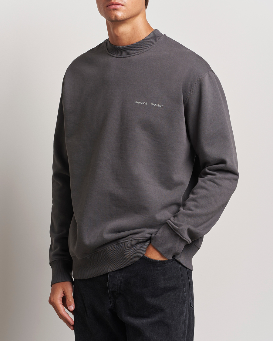 Herr |  | Samsøe Samsøe | Norsbro Crew Neck Sweatshirt Volcanic Ash