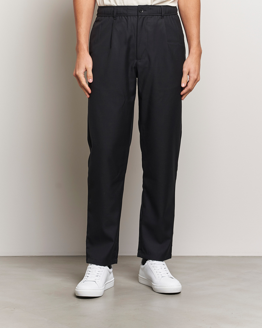 Herr |  | Samsøe Samsøe | Bertil Pleated Drawstring Trousers Black