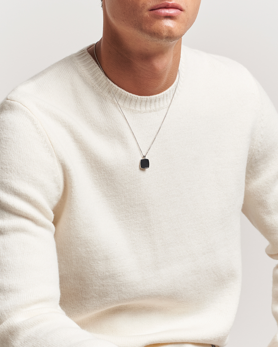 Herr |  | Tom Wood | Cushion Pendant Onyx Silver