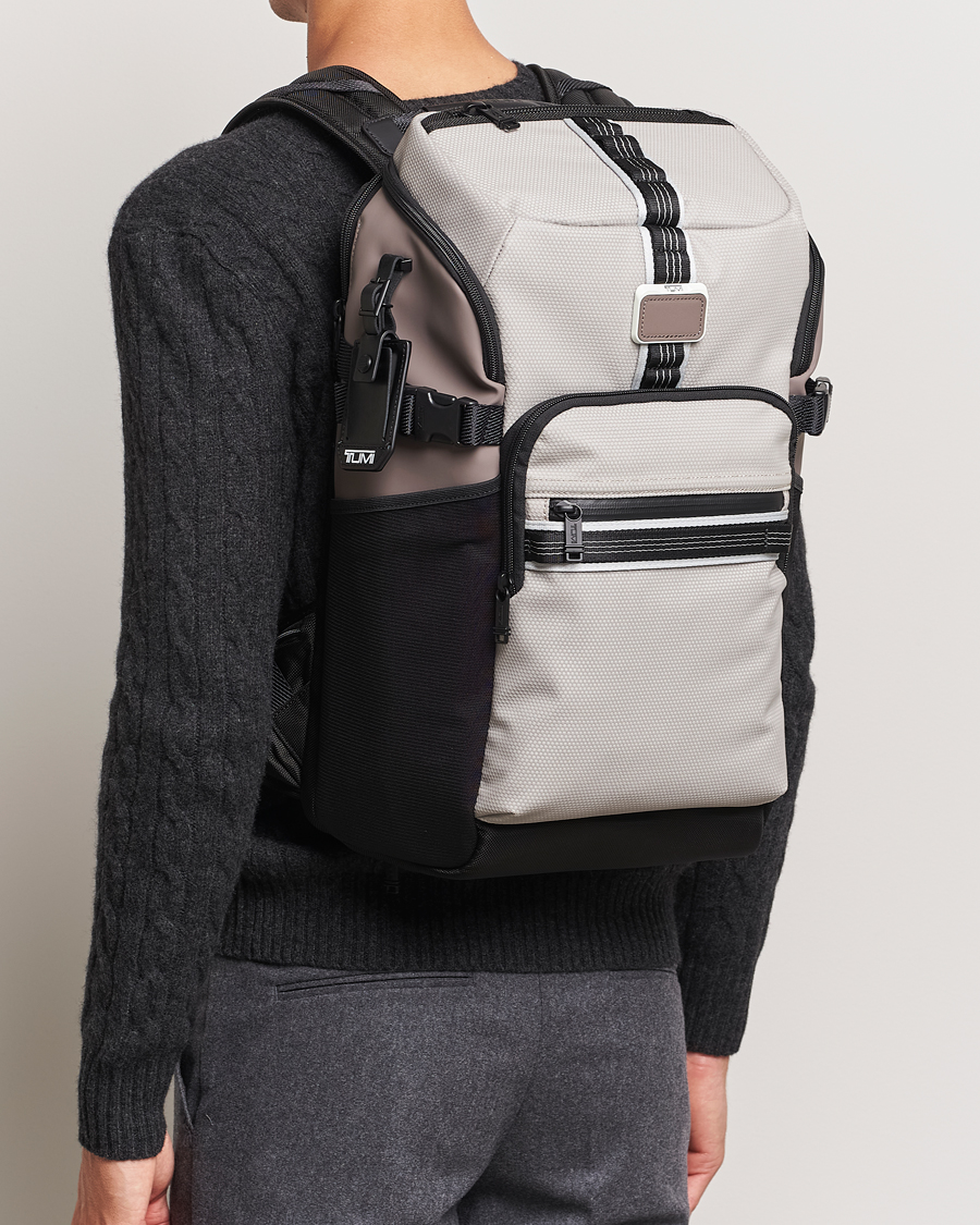 Herr |  | TUMI | Alpha Bravo Reserve Backpack Chalk