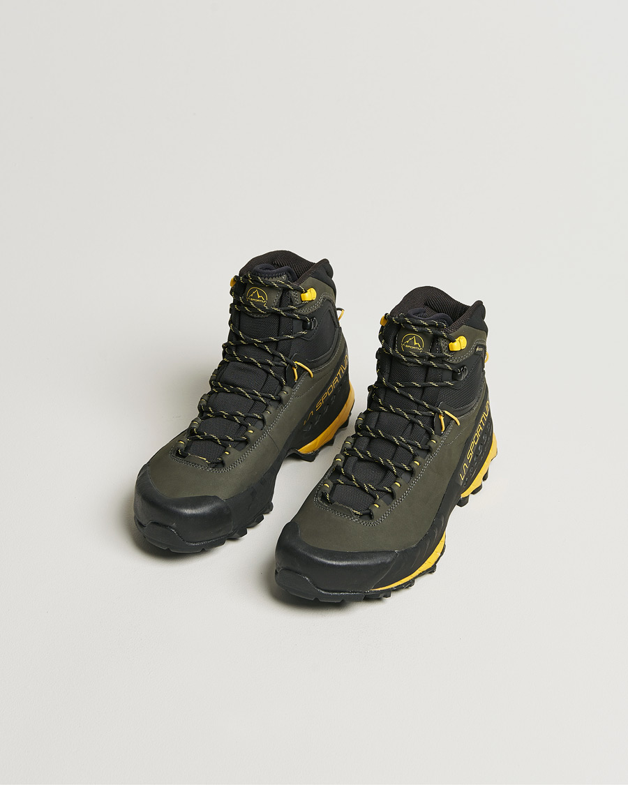 Herr | Svarta sneakers | La Sportiva | TX5 Mid GTX Hiking Boots Carbon/Yellow