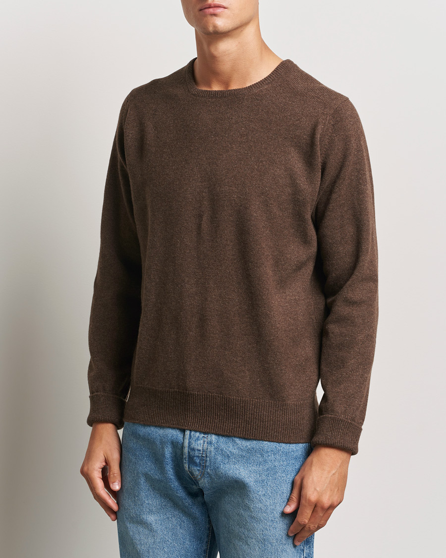 Herr | Tröjor | William Lockie | Rob Lambswool Crewneck Mocha