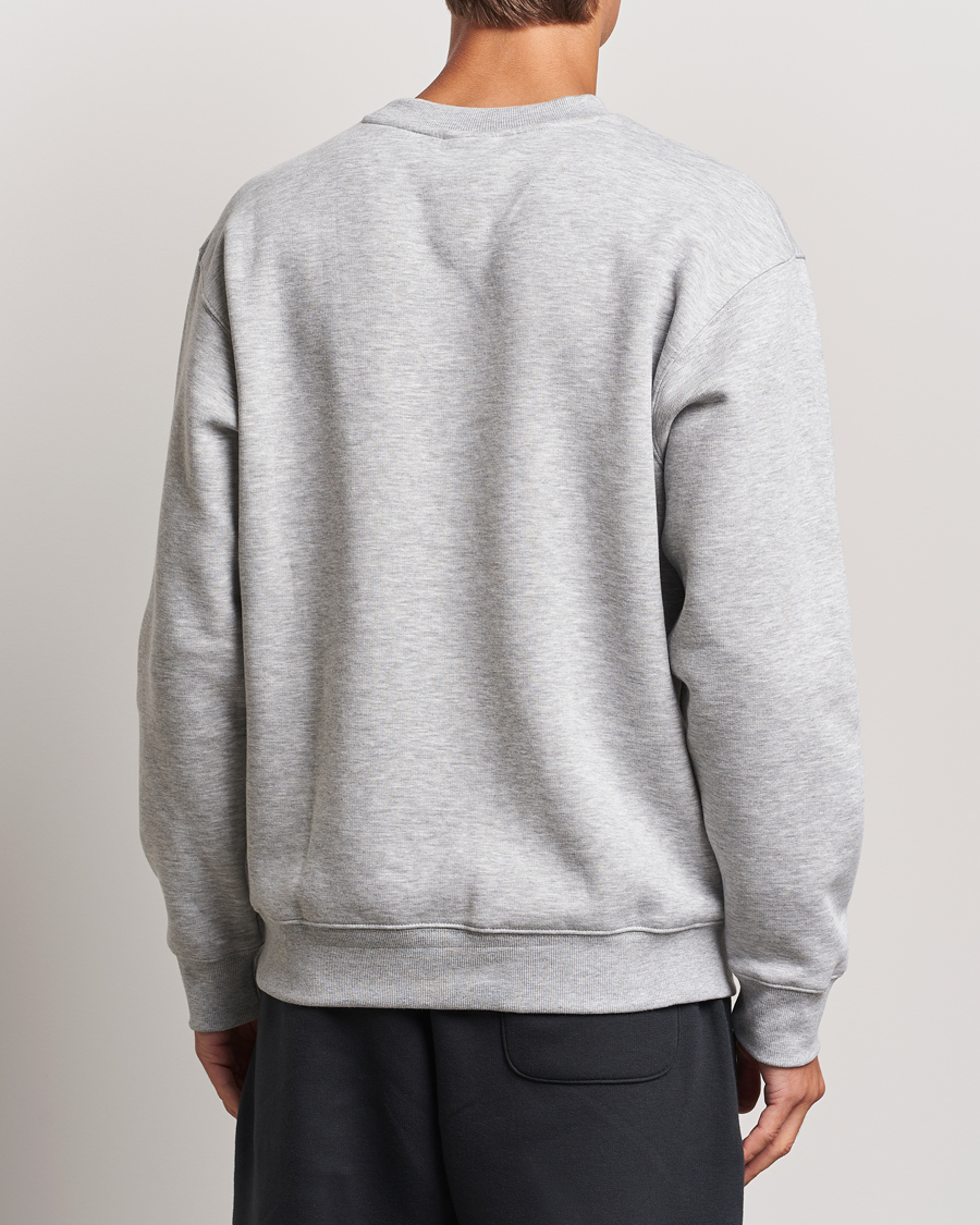 Herr |  | New Balance | Essentials Fleece Sweatshirt Athletic Grey