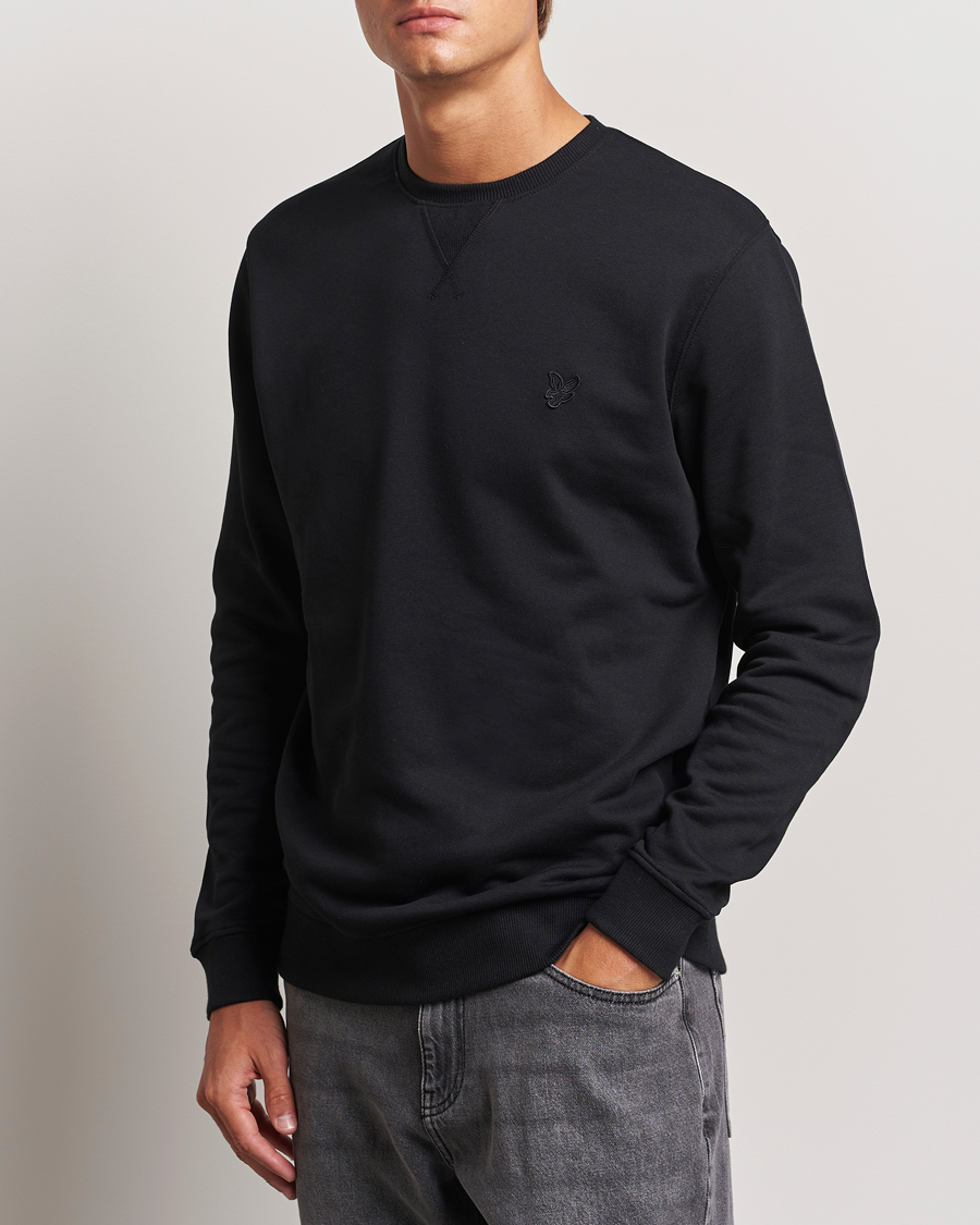 Herr |  | Lyle & Scott | Tonal Eagle Crew Neck Sweatshirt Jet Black