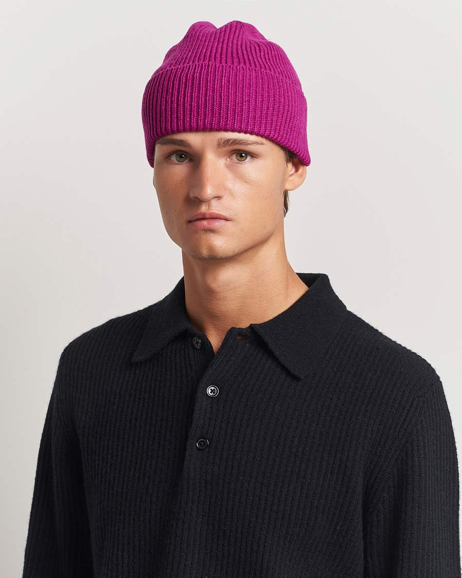 Herr |  | Colorful Standard | Merino Wool Beanie Magenta Blaze