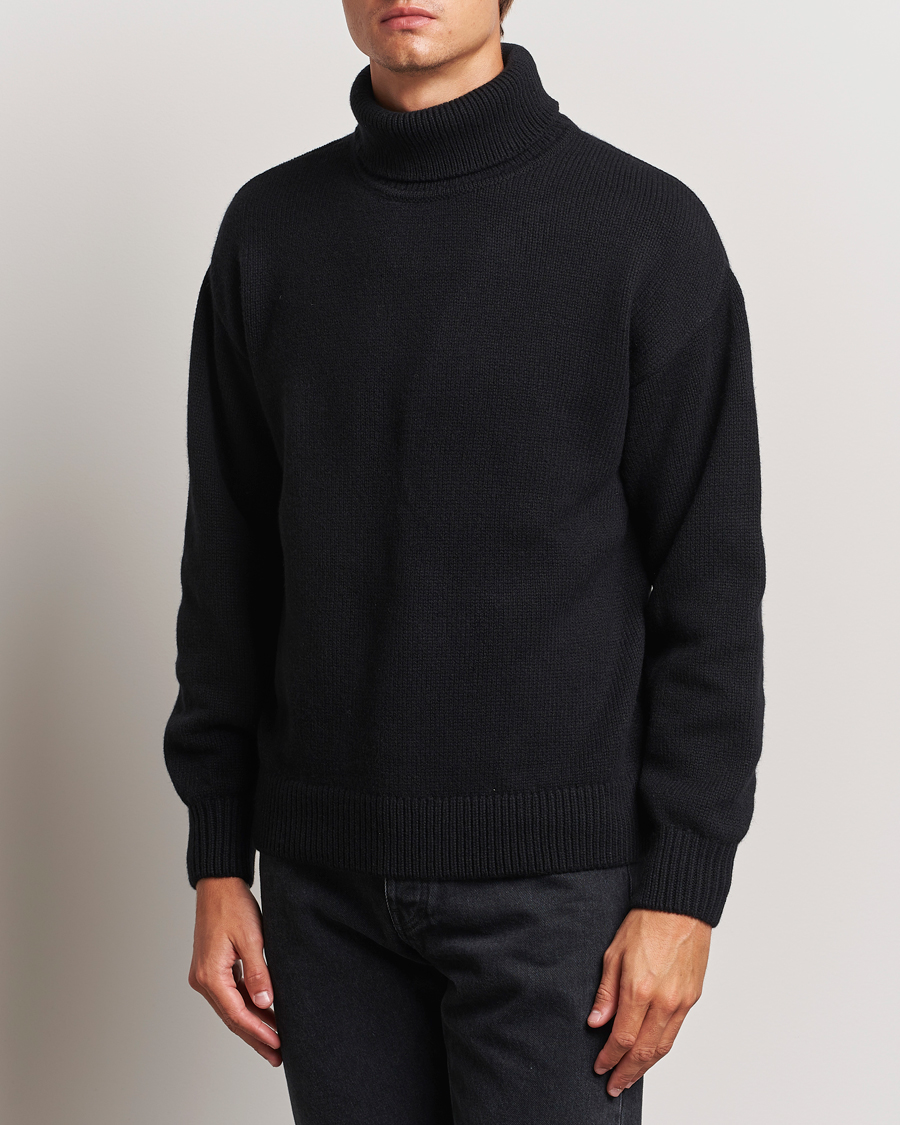 Herr |  | Colorful Standard | Merino Wool Turtleneck Deep Black