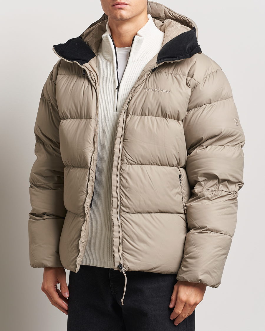 Herr |  | Peak Performance | Frost Oversized Down Puffer Avid Beige