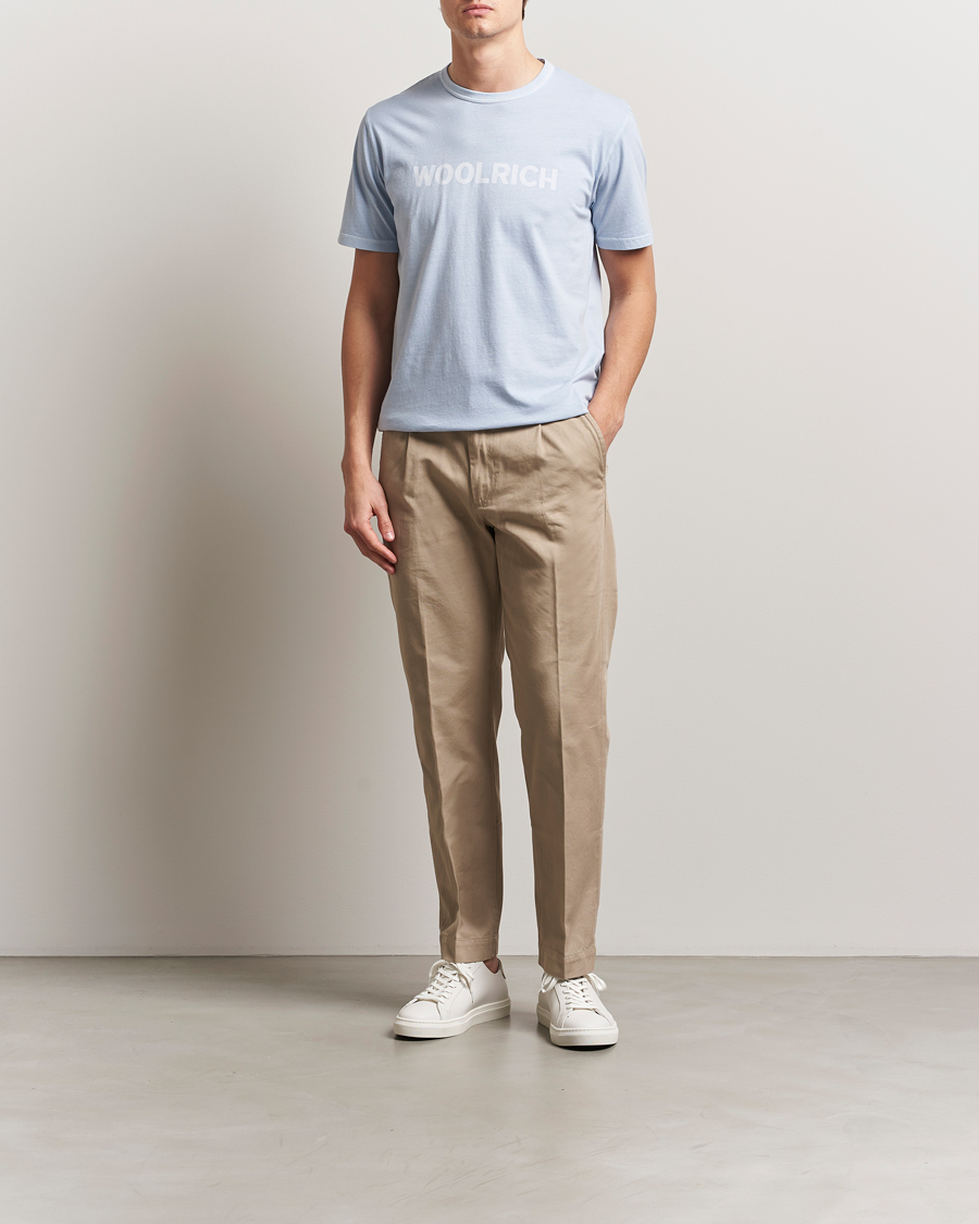 Herr | T-Shirts | Woolrich | Light Garment Dyed T-Shirt Flask