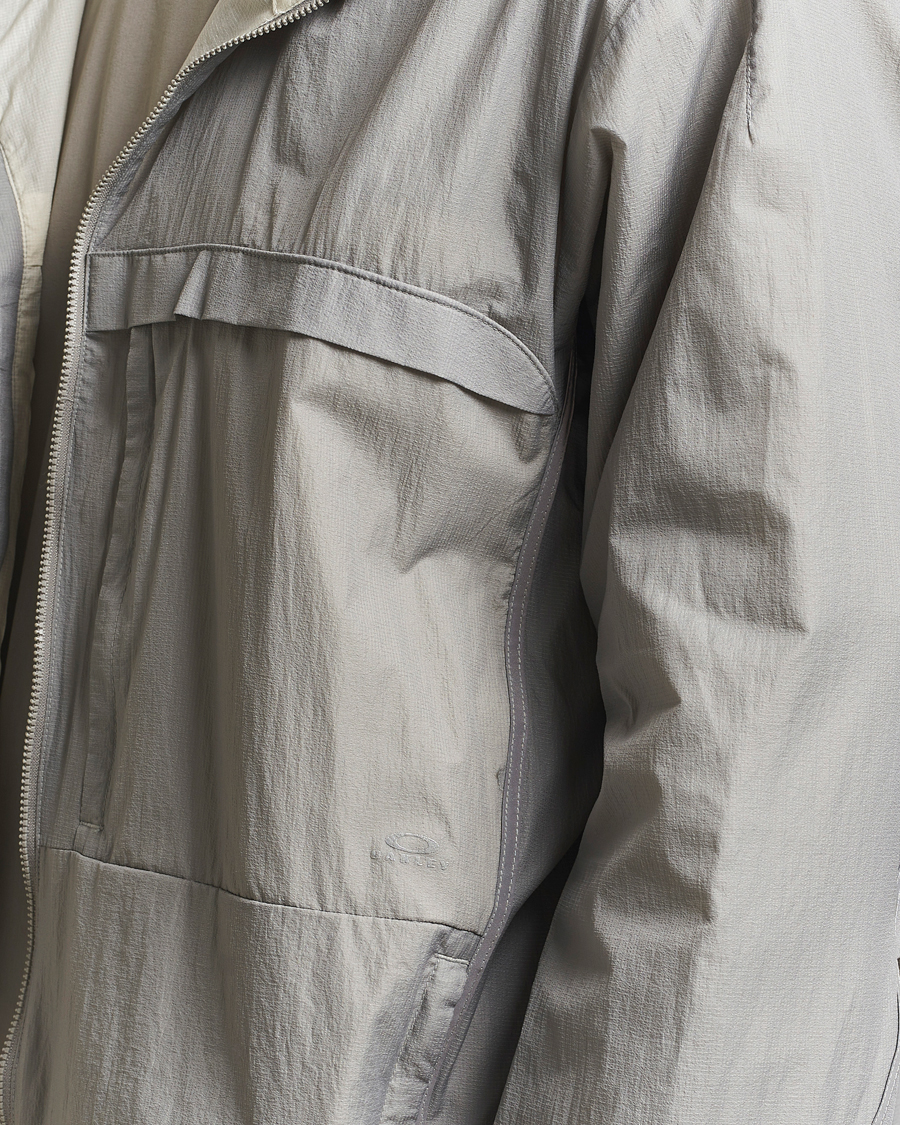 Herr | Jackor | Oakley | Latitude Flight Wind Jacket Cement