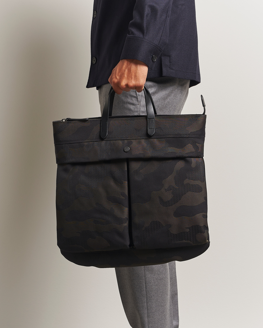 Herr | Väskor | Mismo | M/S Helmet Tote Bag Into The Deep/Black
